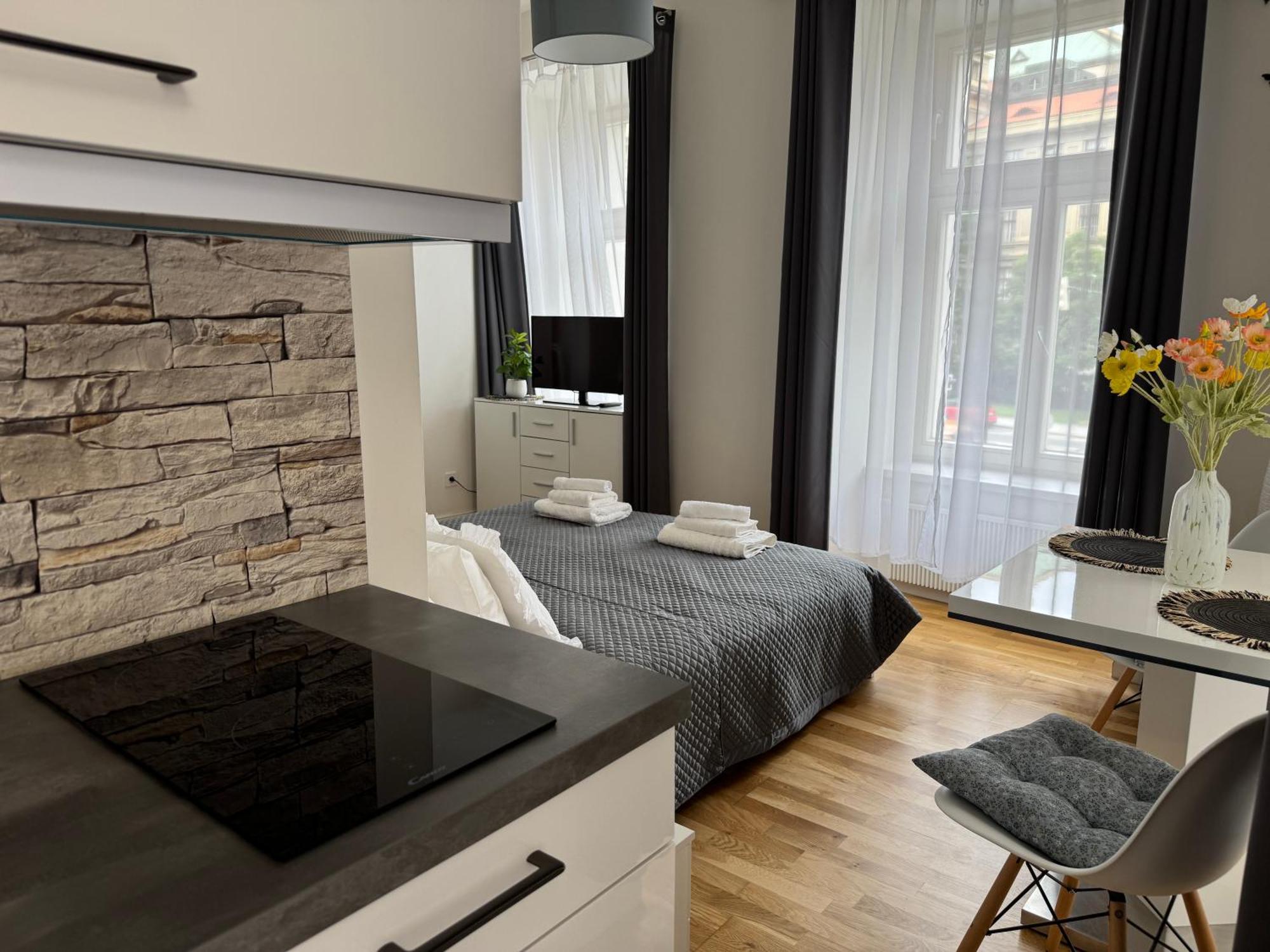 1 Florenc Hlavni Mesto Romantic Appartement